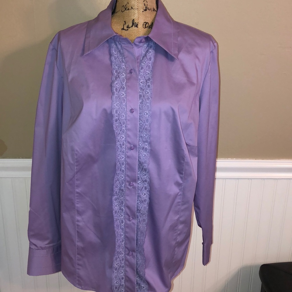 NWT i.e. Woman blouse